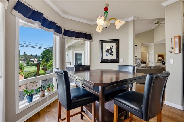 18853 Lake Forest Dr, Penn Valley, CA 95946