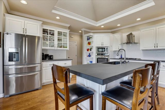 18853 Lake Forest Dr, Penn Valley, CA 95946