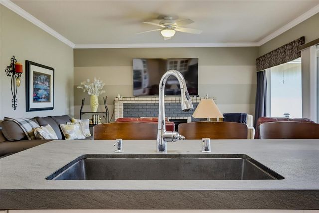 18853 Lake Forest Dr, Penn Valley, CA 95946