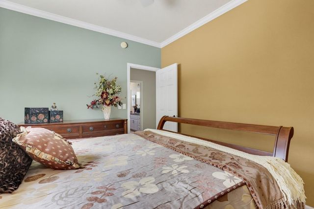 18853 Lake Forest Dr, Penn Valley, CA 95946