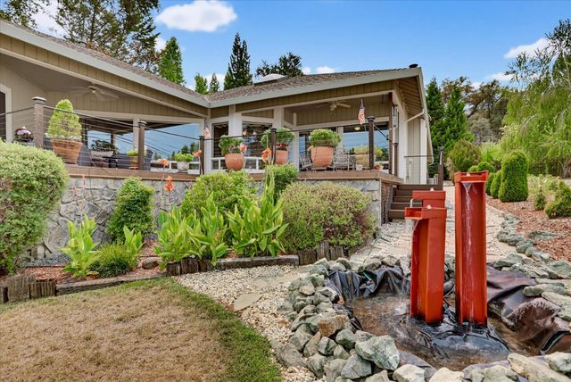 18853 Lake Forest Dr, Penn Valley, CA 95946