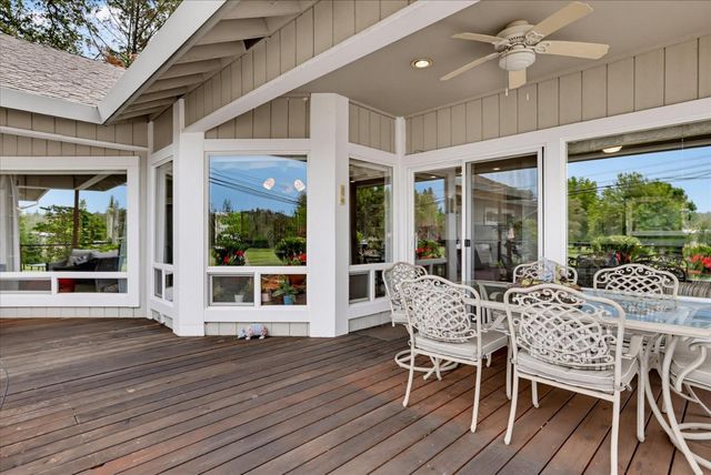 18853 Lake Forest Dr, Penn Valley, CA 95946