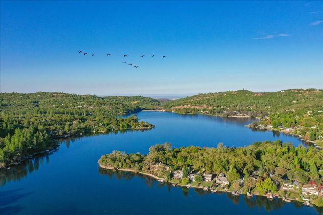 18853 Lake Forest Dr, Penn Valley, CA 95946