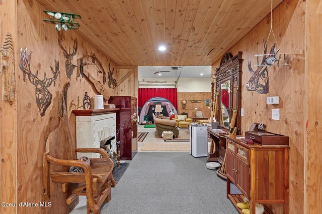 24721 N Teddy Loop, Rathdrum, ID 83858