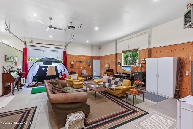 24721 N Teddy Loop, Rathdrum, ID 83858