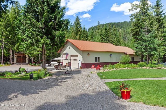 24721 N Teddy Loop, Rathdrum, ID 83858