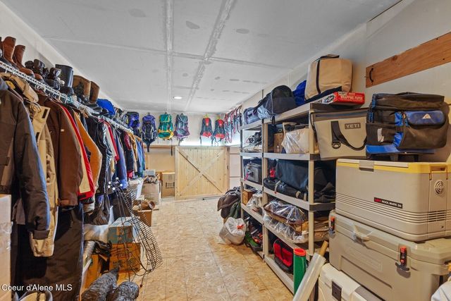 24721 N Teddy Loop, Rathdrum, ID 83858