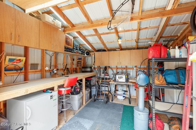 24721 N Teddy Loop, Rathdrum, ID 83858