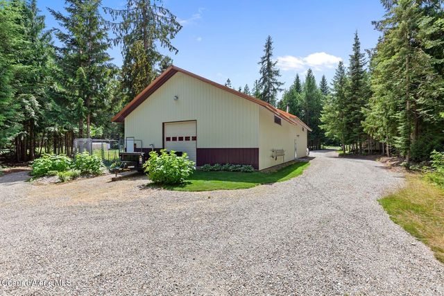24721 N Teddy Loop, Rathdrum, ID 83858