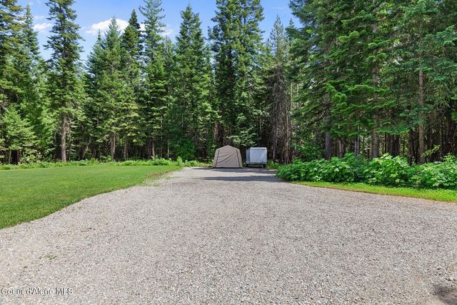 24721 N Teddy Loop, Rathdrum, ID 83858