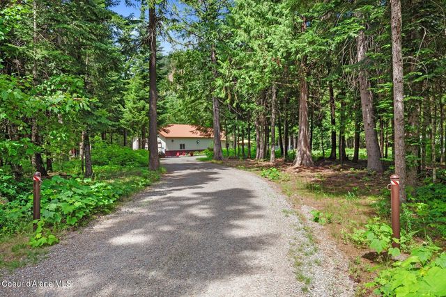 24721 N Teddy Loop, Rathdrum, ID 83858