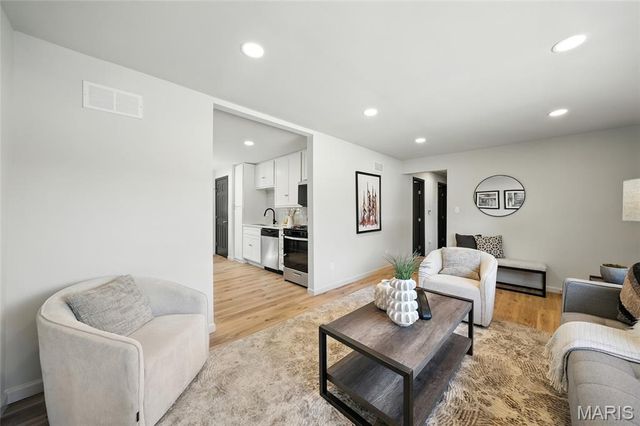 4254 Stambaugh Court, St Louis, MO 63134