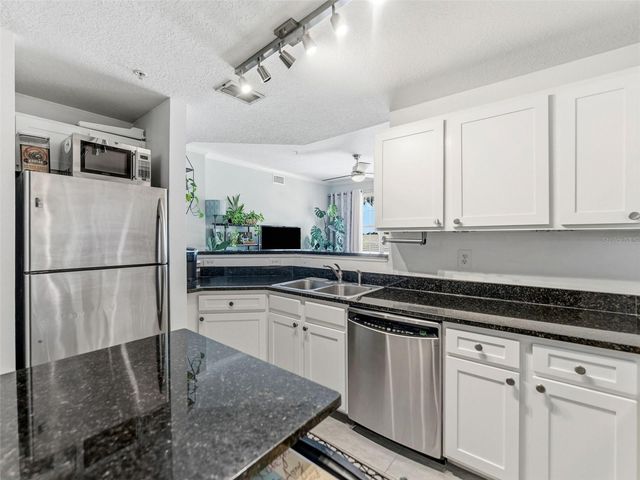 501 KNIGHTS RUN AVENUE 1325, Tampa, FL 33602