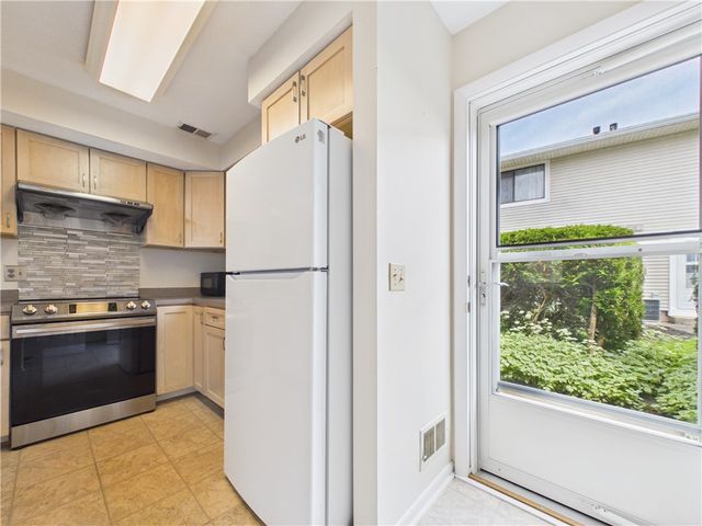 776 Eastbrooke Lane, Brighton, NY 14618
