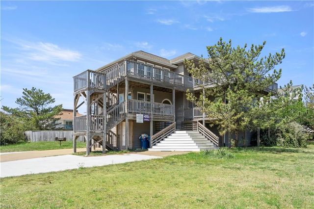 2349 Sandfiddler RD, Virginia Beach, VA 23456