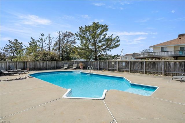 2349 Sandfiddler RD, Virginia Beach, VA 23456