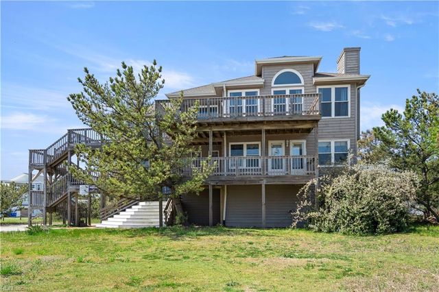 2349 Sandfiddler RD, Virginia Beach, VA 23456