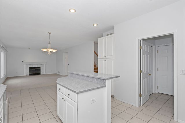 13931 Oak Brook Drive, Urbandale, IA 50323