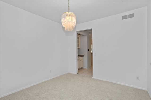 13931 Oak Brook Drive, Urbandale, IA 50323