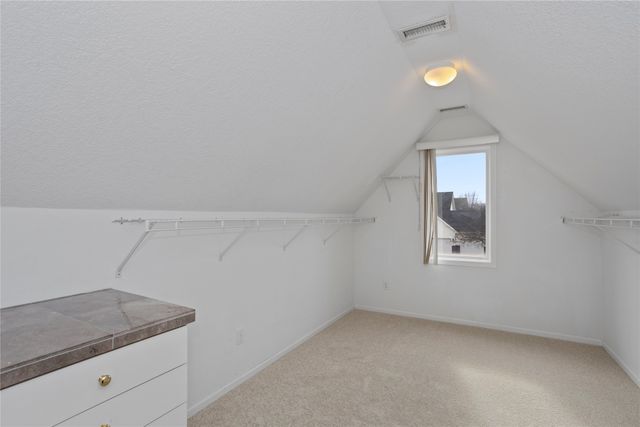 13931 Oak Brook Drive, Urbandale, IA 50323