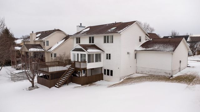 13931 Oak Brook Drive, Urbandale, IA 50323