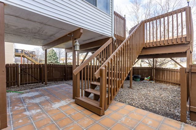 13931 Oak Brook Drive, Urbandale, IA 50323