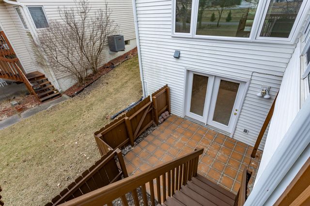 13931 Oak Brook Drive, Urbandale, IA 50323