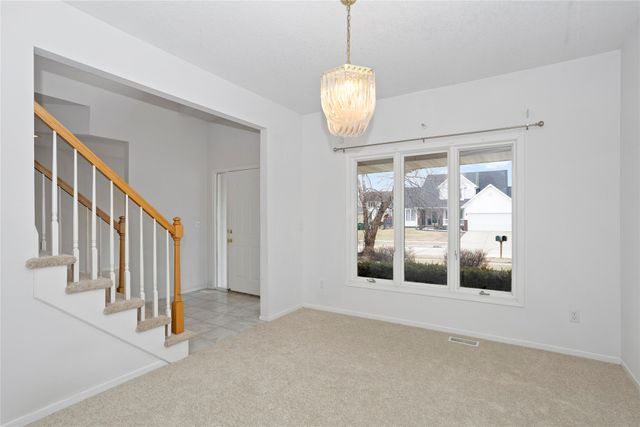 13931 Oak Brook Drive, Urbandale, IA 50323