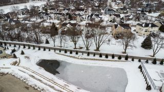 13931 Oak Brook Drive, Urbandale, IA 50323