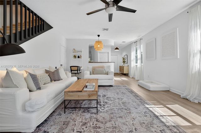 1214 W Las Olas Blvd, Fort Lauderdale, FL 33312