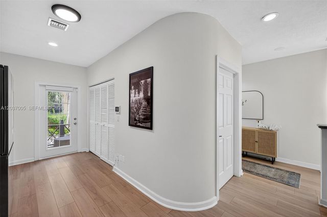 1214 W Las Olas Blvd, Fort Lauderdale, FL 33312