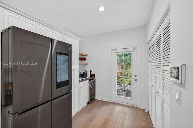 1214 W Las Olas Blvd, Fort Lauderdale, FL 33312