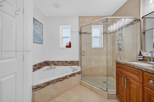1214 W Las Olas Blvd, Fort Lauderdale, FL 33312