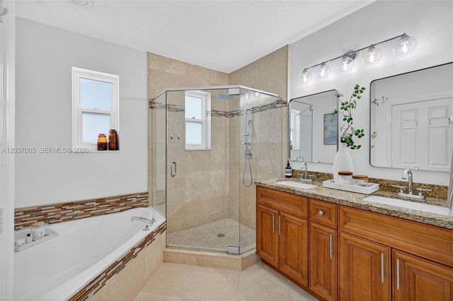 1214 W Las Olas Blvd, Fort Lauderdale, FL 33312