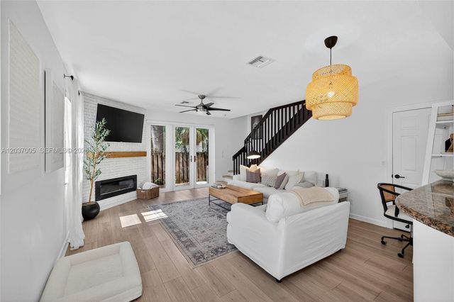 1214 W Las Olas Blvd, Fort Lauderdale, FL 33312