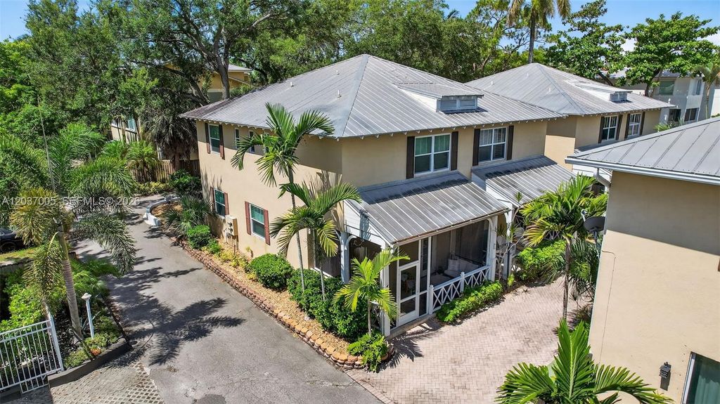 1214 W Las Olas Blvd, Fort Lauderdale, FL 33312