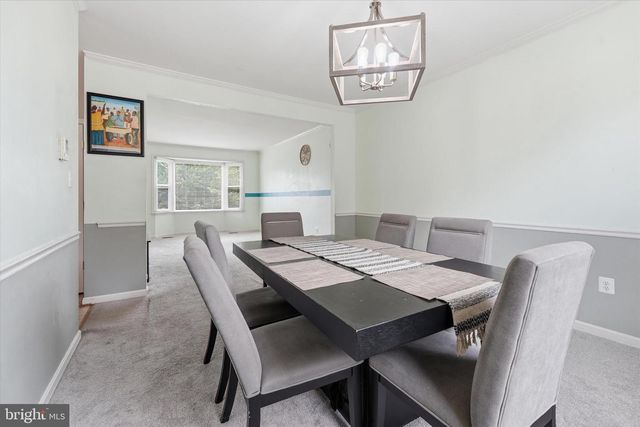 2402 SHAKER LN, Frederick, MD 21702