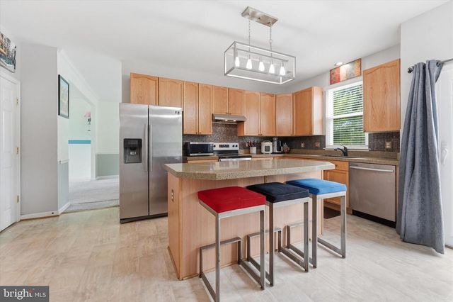 2402 SHAKER LN, Frederick, MD 21702