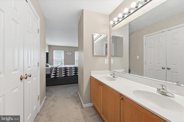 2402 SHAKER LN, Frederick, MD 21702
