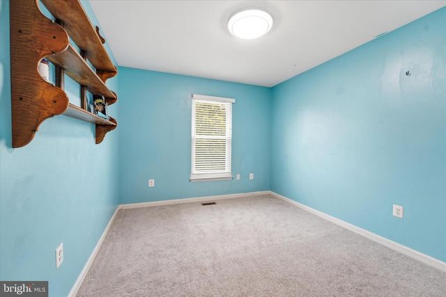 2402 SHAKER LN, Frederick, MD 21702