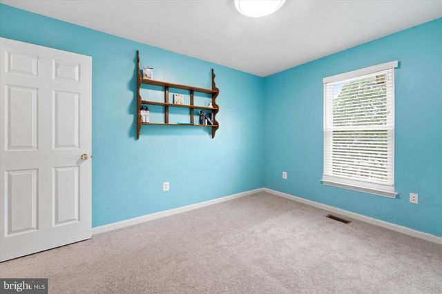 2402 SHAKER LN, Frederick, MD 21702