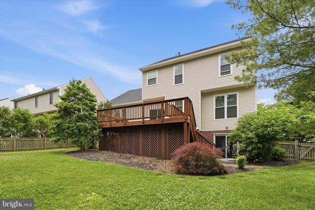 2402 SHAKER LN, Frederick, MD 21702