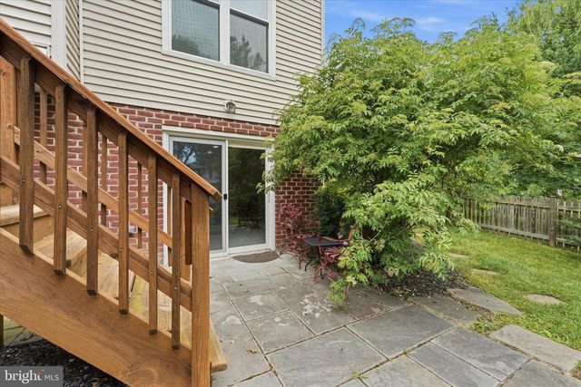 2402 SHAKER LN, Frederick, MD 21702