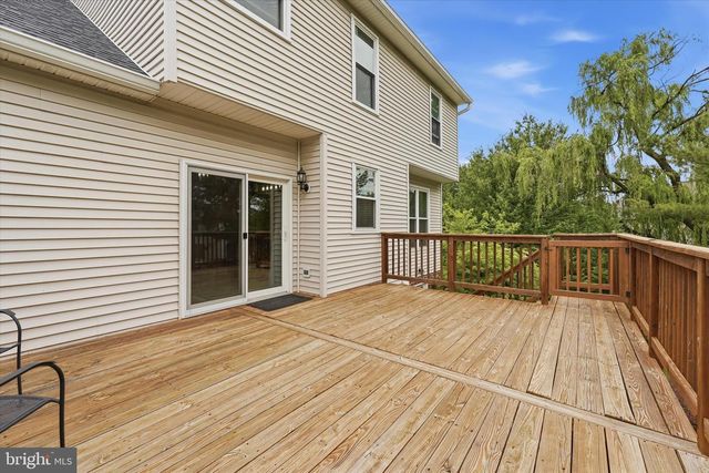 2402 SHAKER LN, Frederick, MD 21702