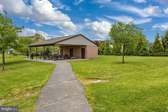 2402 SHAKER LN, Frederick, MD 21702