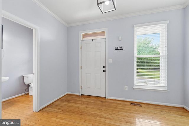 2402 SHAKER LN, Frederick, MD 21702
