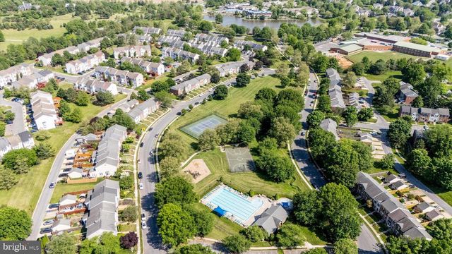 2402 SHAKER LN, Frederick, MD 21702