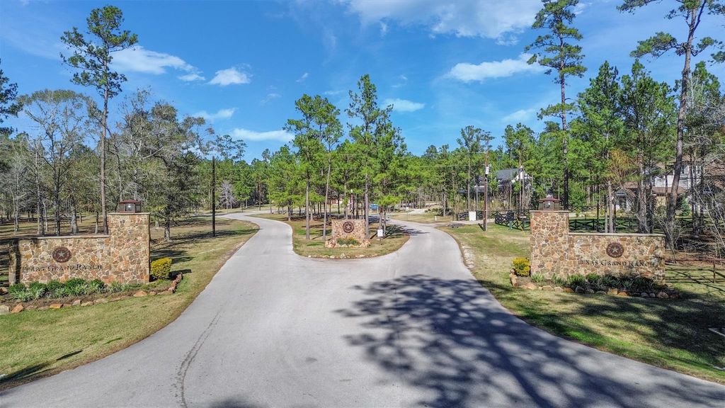 12-22-70 Granite Road Road, Huntsville, TX 77340