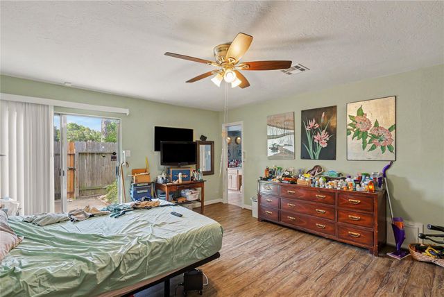 5519 Arncliffe Drive, Houston, TX 77088