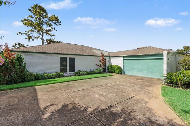 5519 Arncliffe Drive, Houston, TX 77088